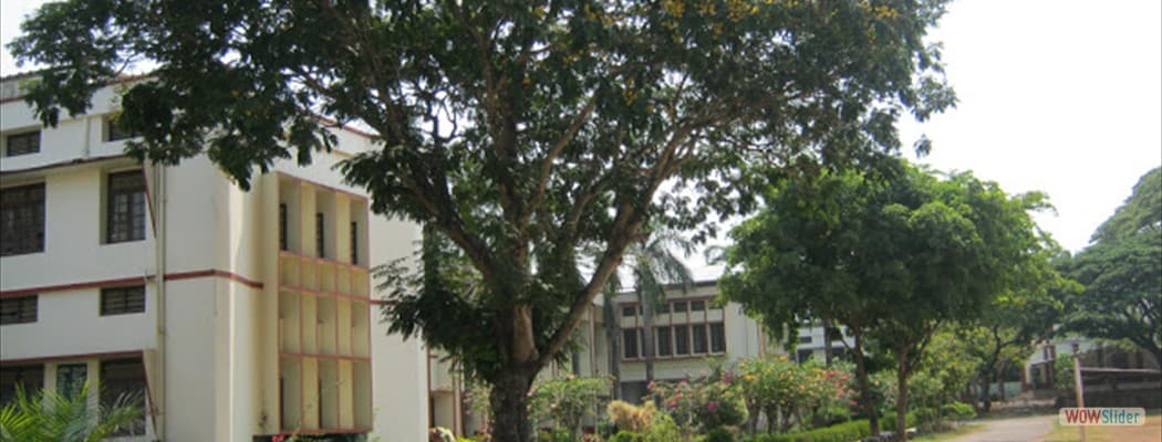 St Aloysius College Elthuruth Thrissur Campus Building photo 2